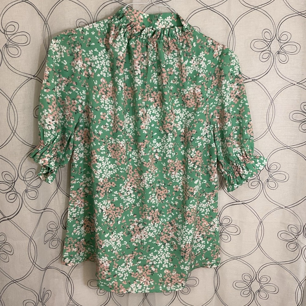 Women's The Mint Blouse Green Short Sleeve‎ Size Small